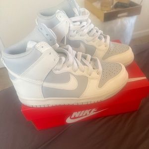 Light Blue & White Dunks (Boys Grade School)